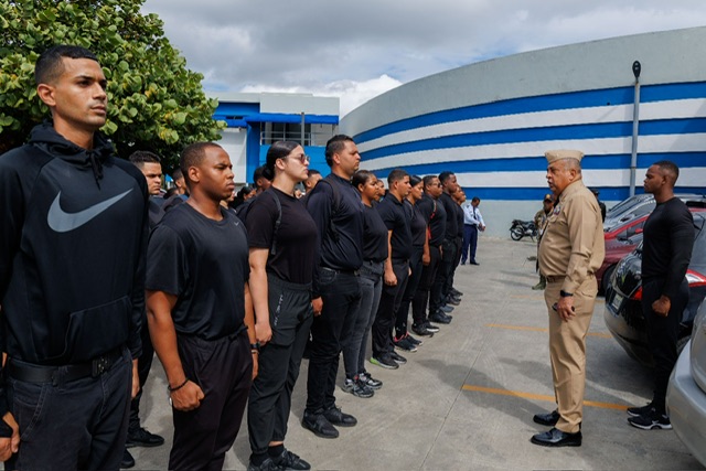 Director Migración exhortò a sus miembros trabajar respetando los derechos humanos