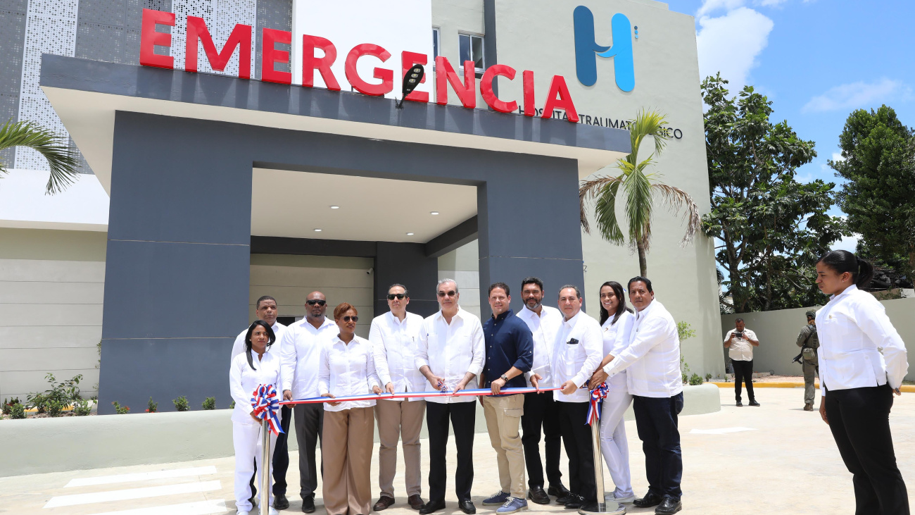 Presidente Abinader inaugura primer hospital traumatológico de la región Este, en Higüey