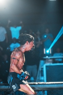 Flash, el Velocista Samurai, debuta con Knockout Técnico en la MMA dominicana
