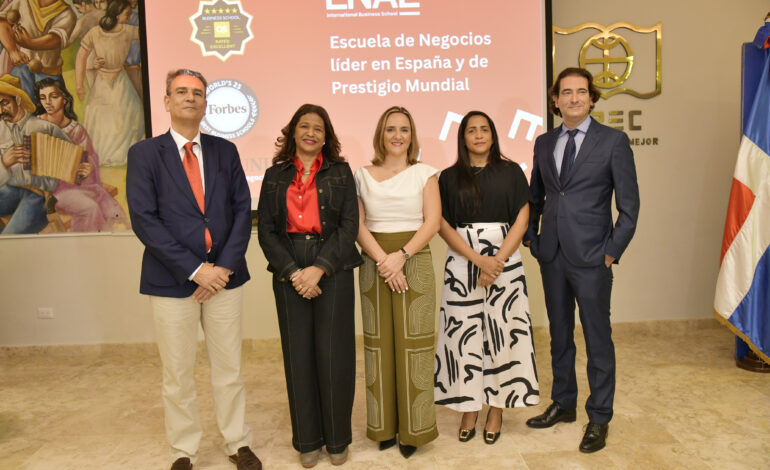 Empresas dominicanas reciben un año de formación gratuita en IA