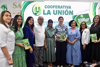 Raquel Peña resalta aportes de la mujer dominicana en lanzamiento de libro de la Cooperativa La Unión