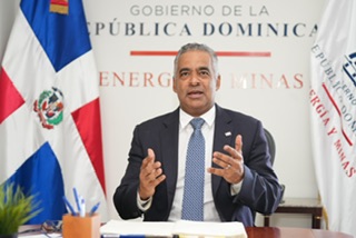 Ministro Joel Santos detalla proyectos que aportarán 600 MW al SENI en los próximos seis meses