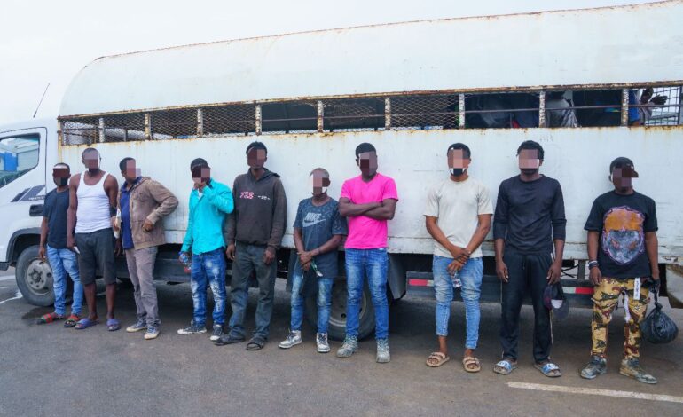 Repatrían 1,317 y detienen 1,304 extranjeros en operaciones contra la inmigración ilegal