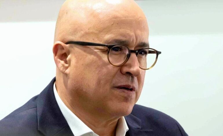 Francisco Domínguez Brito: “Corrupción sin freno, desde el gobierno del PRM brota pus”.