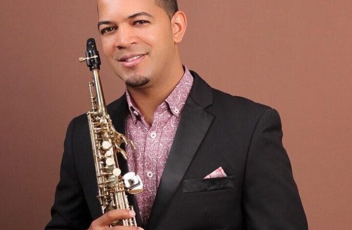 Director musical Alexander Vásquez se destaca como educador y gestor cultural