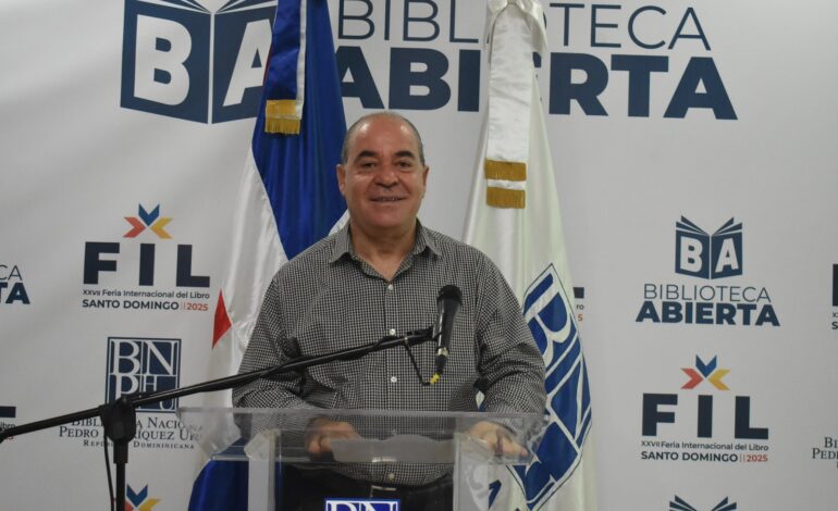 Biblioteca Nacional :  Avelino Stanley destaca crecimiento de la literatura infantil en RD