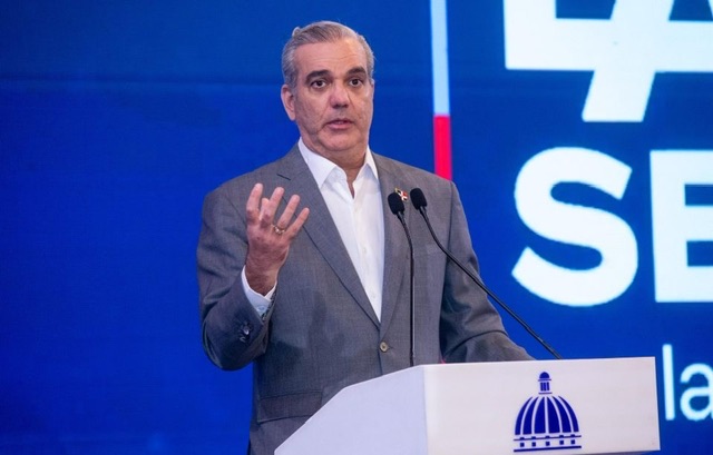 Abinader defiende los cambios en su gobierno: “Es parte de la normalidad administrativa”