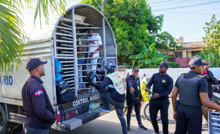DGM detiene a 1,056 inmigrantes ilegales