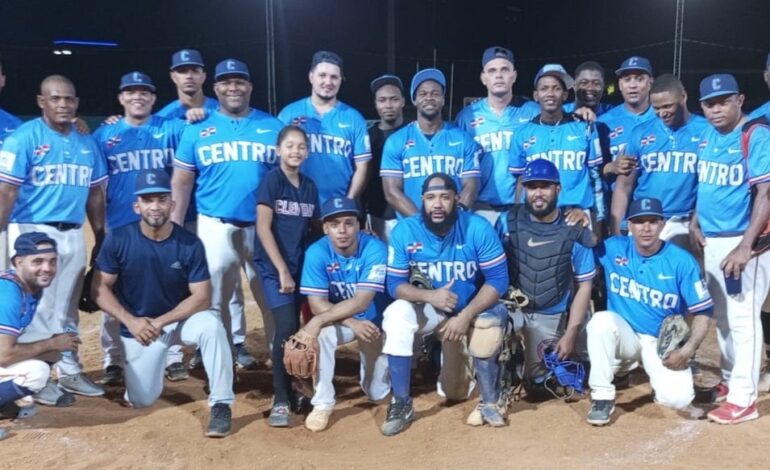 Centro y Comercio en Marchan ganan y van por campeones divisional en softbol del DN