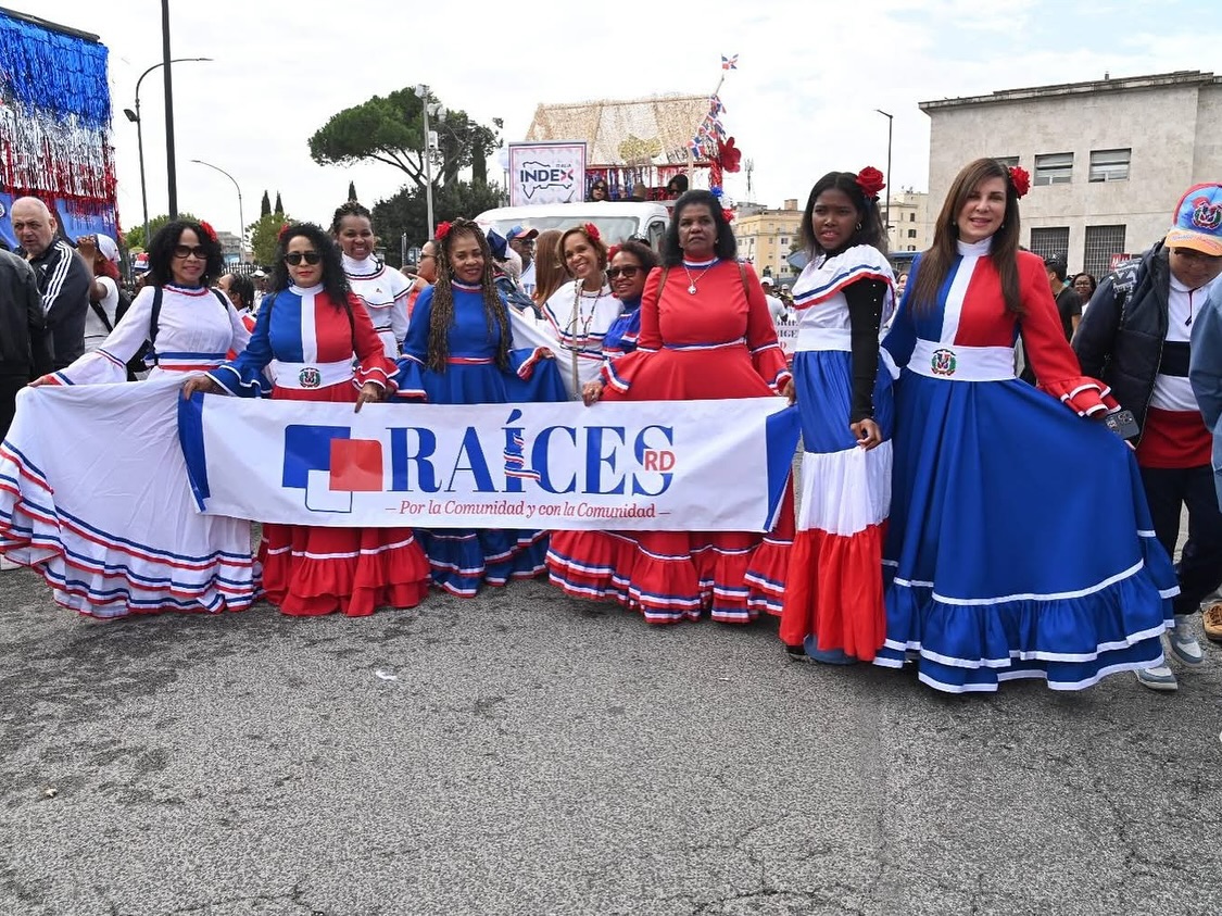 Italia vibró con la cuarta edición de la Parada Dominicana en Roma