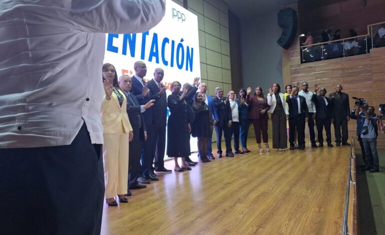 CDP juramenta nueva directiva nacional y del Distrito Nacional