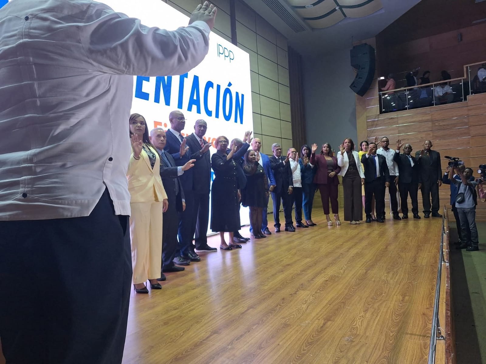 CDP juramenta nueva directiva nacional y del Distrito Nacional