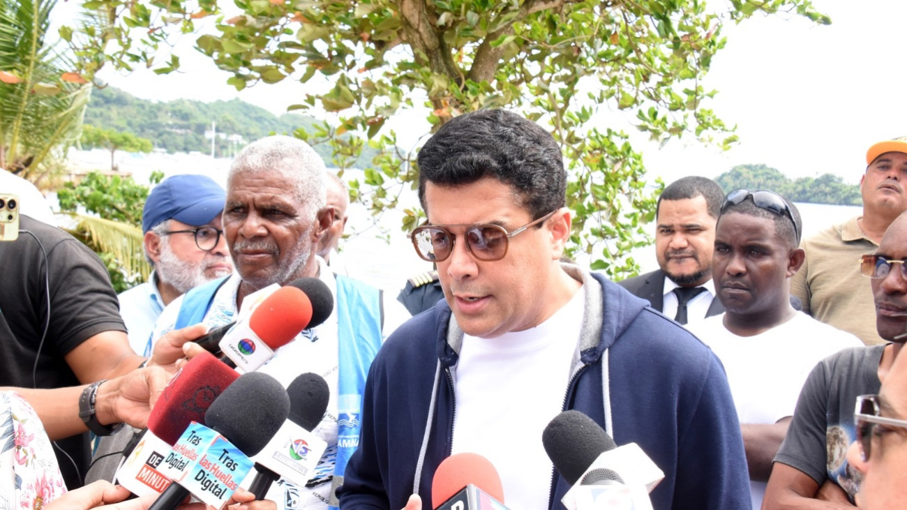 Ministro David Collado destaca que reconstrucción del malecón de Samaná superó prueba de lluvias