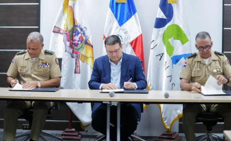 DGA dona generador eléctrico y pertrechos militares al Ministerio de Defensa