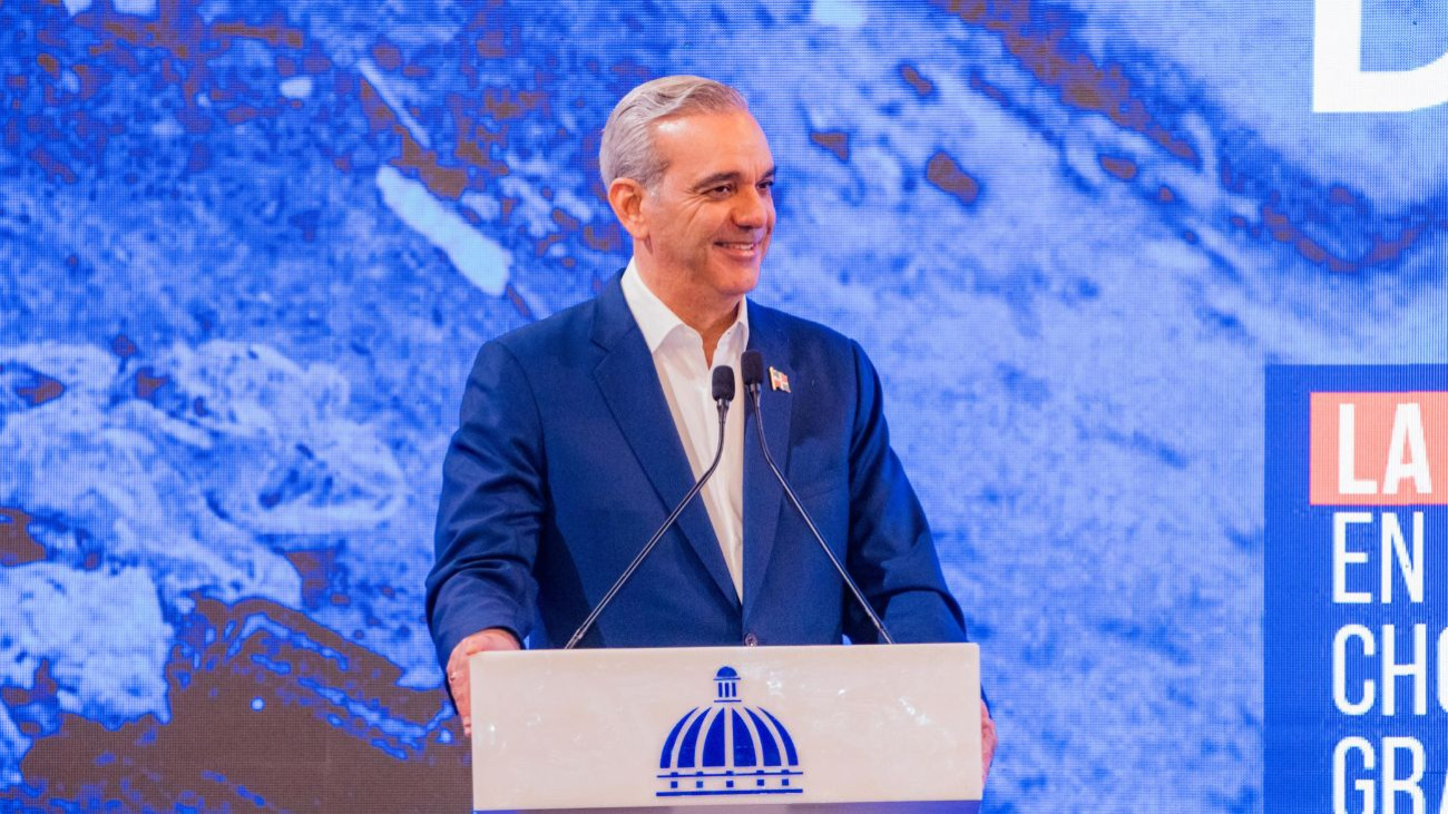Presidente Abinader destaca saneamiento de cañadas salva vidas