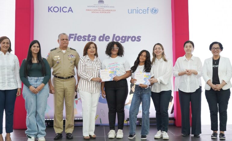 Dirección de Desarrollo Social Supérate graduó 1,187 niñas y adolescentes de los “Club de Chicas”, junto a UNICEF y KOICA