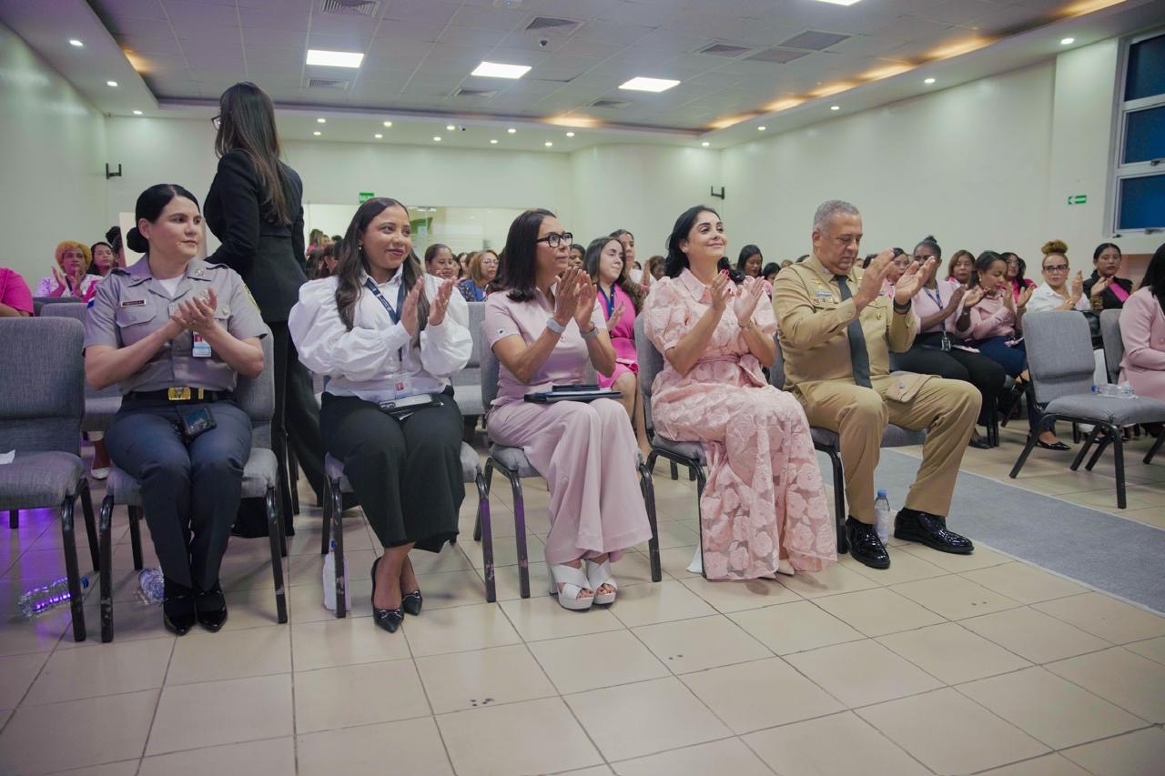 La DGM realiza jornada de capacitación y sensibilización sobre prevención y detección temprana del cáncer de mama