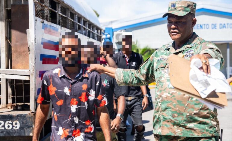 DGM y fuerzas de seguridad ciudadana fortalecen la política de control migratorio