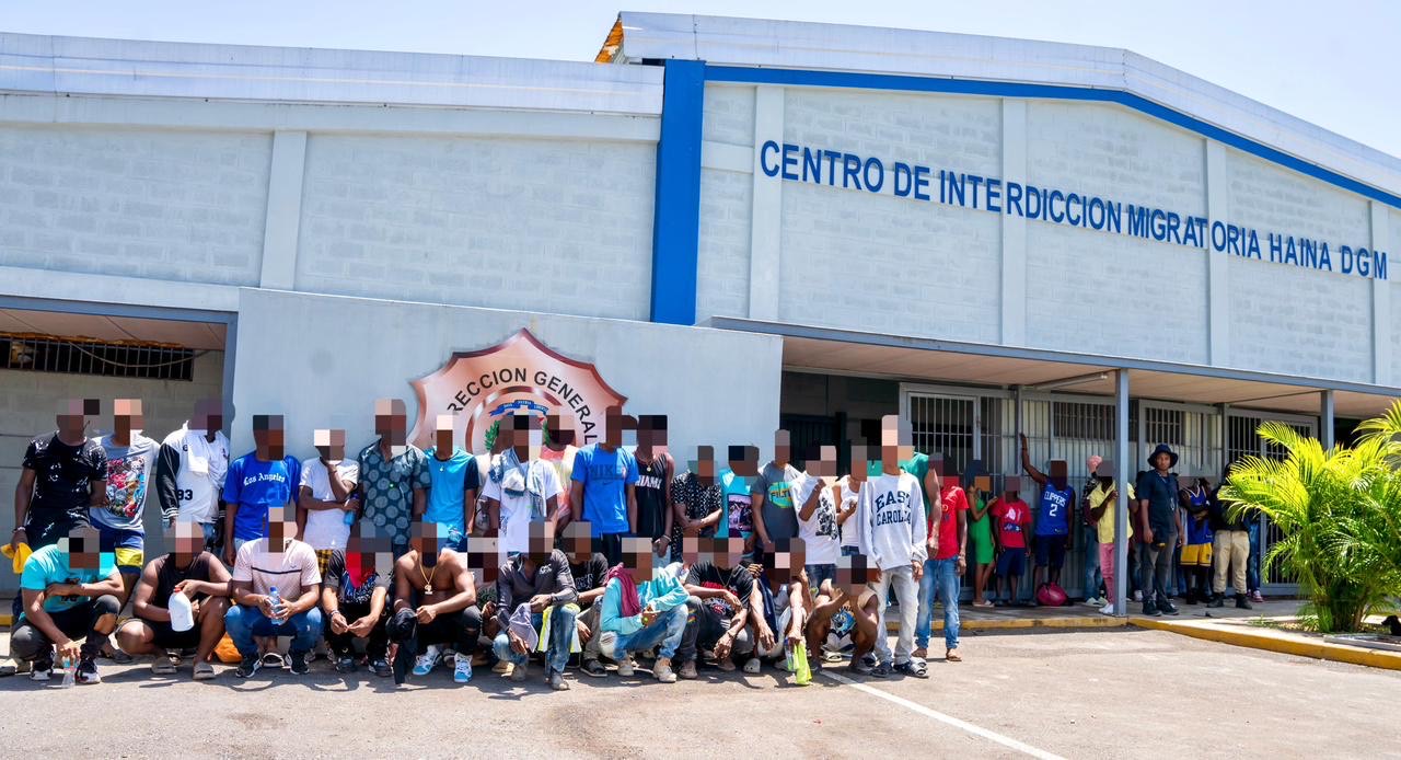 DGM deporta 34,873 indocumentados en septiembre y sube a 370,240 los devueltos en gestión de Lee B.