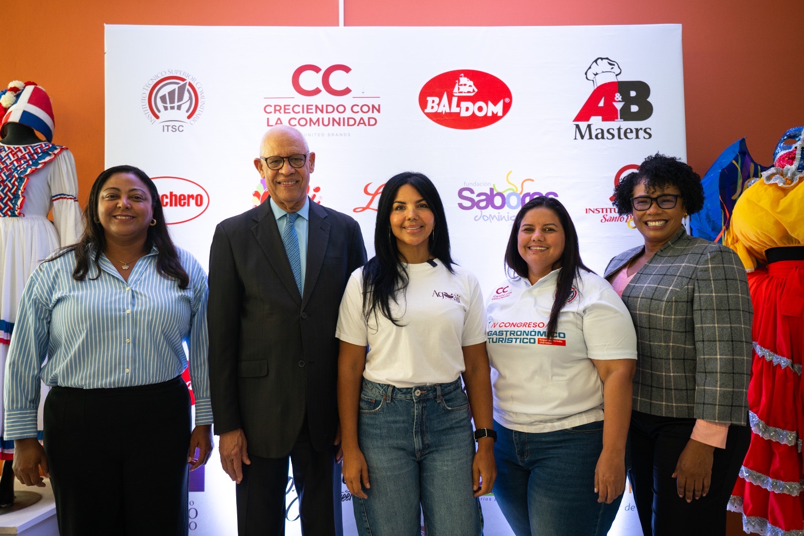 Orgullo, sabor y tradición: el ITSC revive la esencia cibaeña en su IV Congreso Gastronómico Turístico
