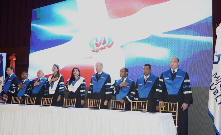 Duodécima Graduación de la Escuela Nacional del Ministerio Público se celebra en el Aula Magna de la UASD