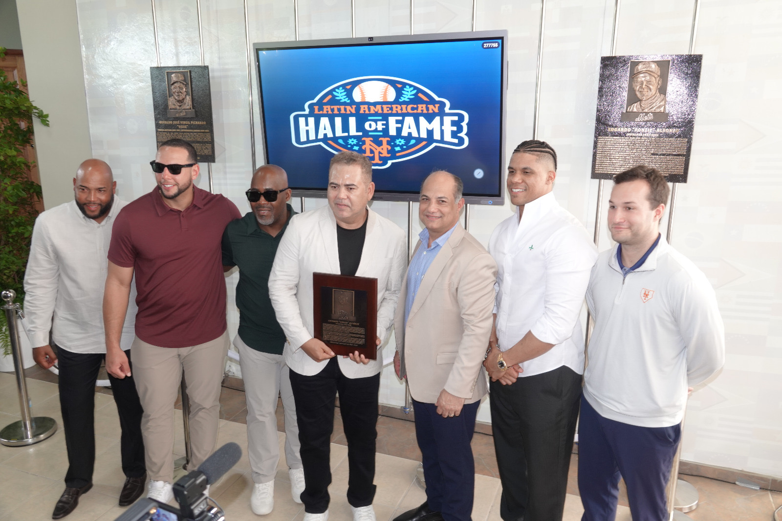Edgardo Alfonzo entra al Salón de La Fama Latinoamericano de los Mets