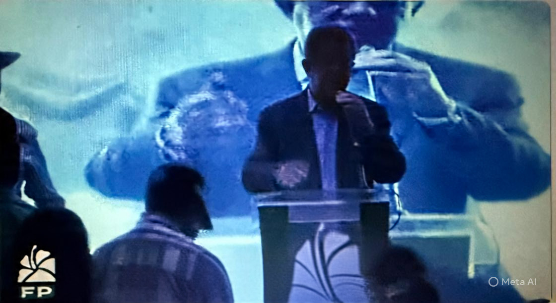 FP:Leonel Fernández juramenta ex senador