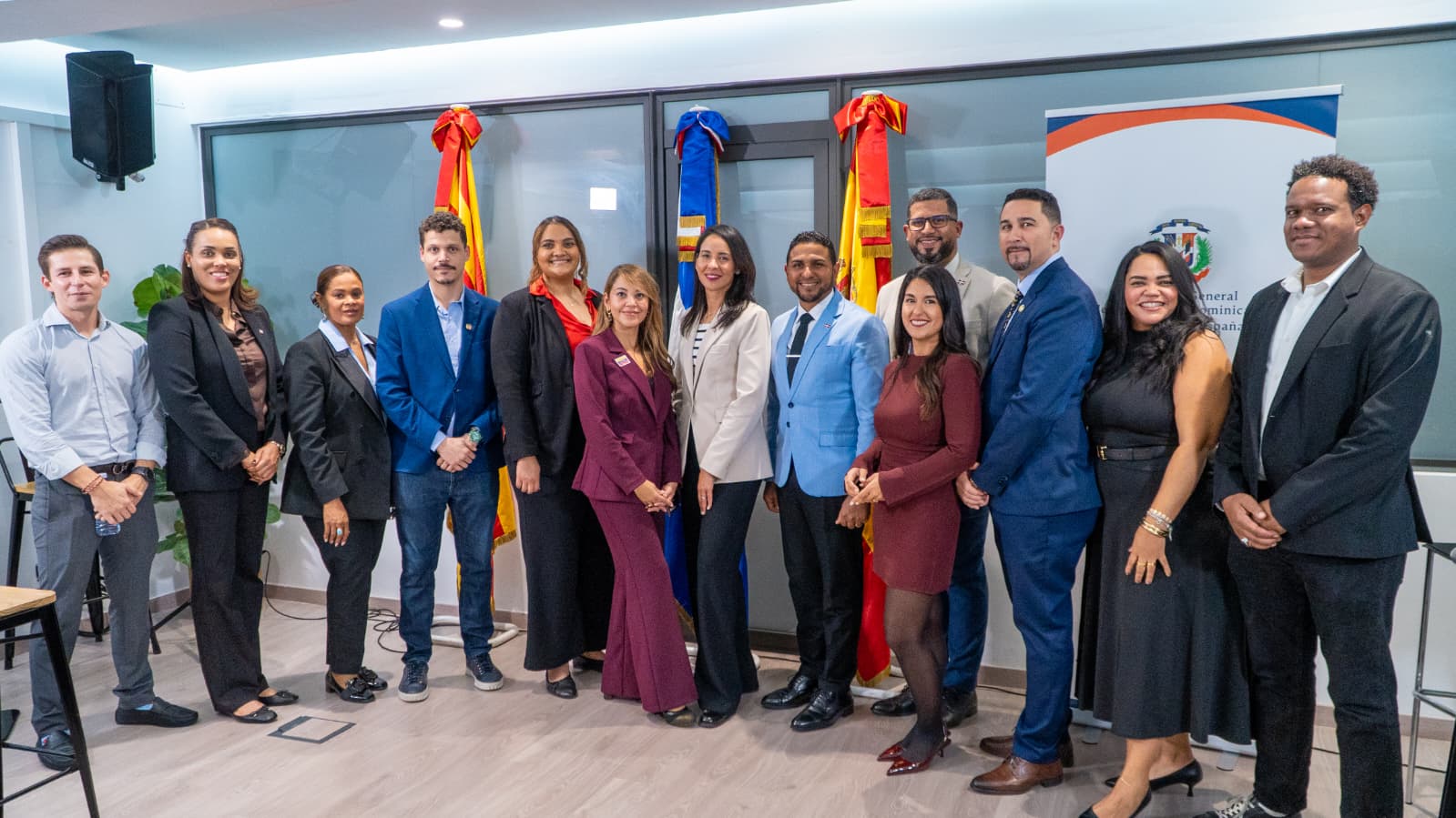 Consulado Dominicano en Barcelona y la Asociación de Jóvenes Empresarios de Cataluña celebran con éxito la primera edición de “IAJEC Global Minds: Conecta con la Visión Internacional”