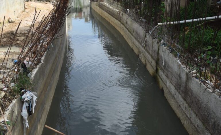 Fellito Suberví supervisa avances en trabajos de saneamiento de cañadas en SDO que beneficiarán a más de 80 mil personas.