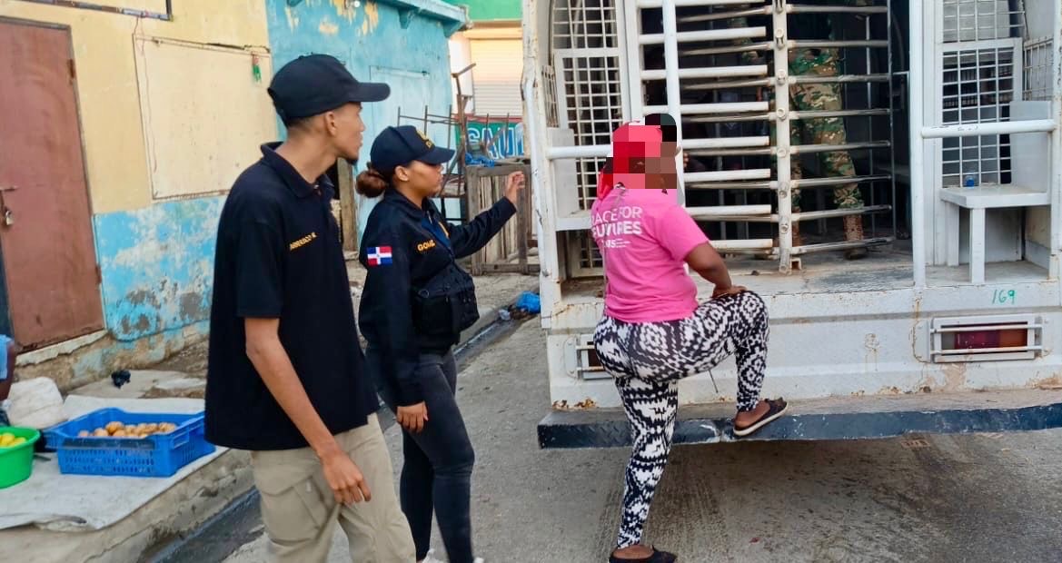 Operaciones de interdicción producen 1,134 detenidos y repatrían otros 936 extranjeros en situación irregular