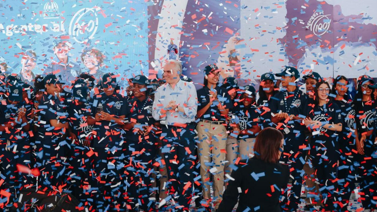 Ministerio de Educación lanza el voluntariado Agentes al 100 para impulsar la formación en valores y liderazgo estudiantil