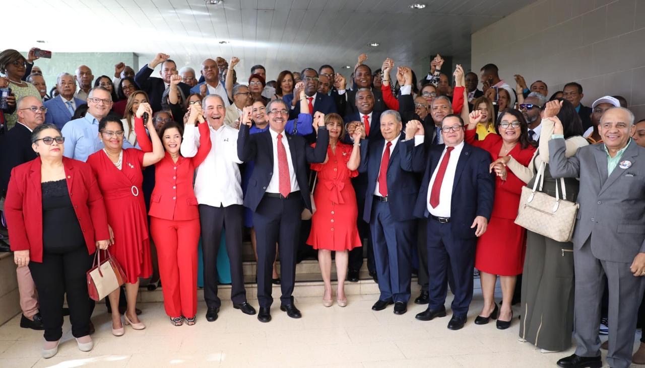 Histórica alianza entre el doctor Jorge Asjana David y la doctora Rosalía Sosa Pérez fortalece el camino hacia una UASD más inclusiva y visionaria